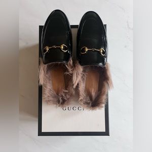 Patent leather Gucci furry loafer